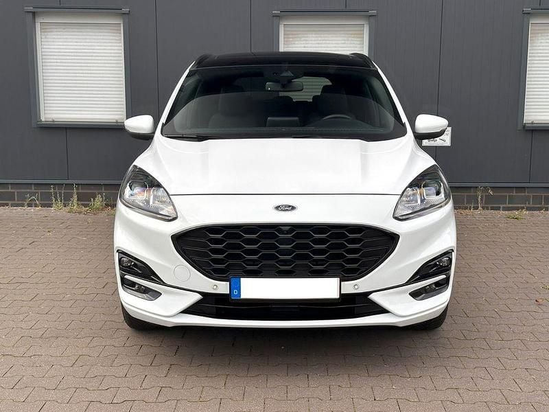 Gebraucht Ford Kuga ST-Line 224 PS (164 kW) 2021 Weiß SUV