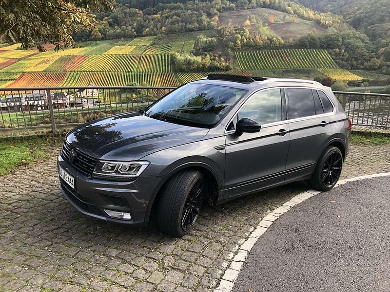 Gebraucht 2016 VW Tiguan Highline SUV | 18.500 € (Teuer) - Bild 1/4