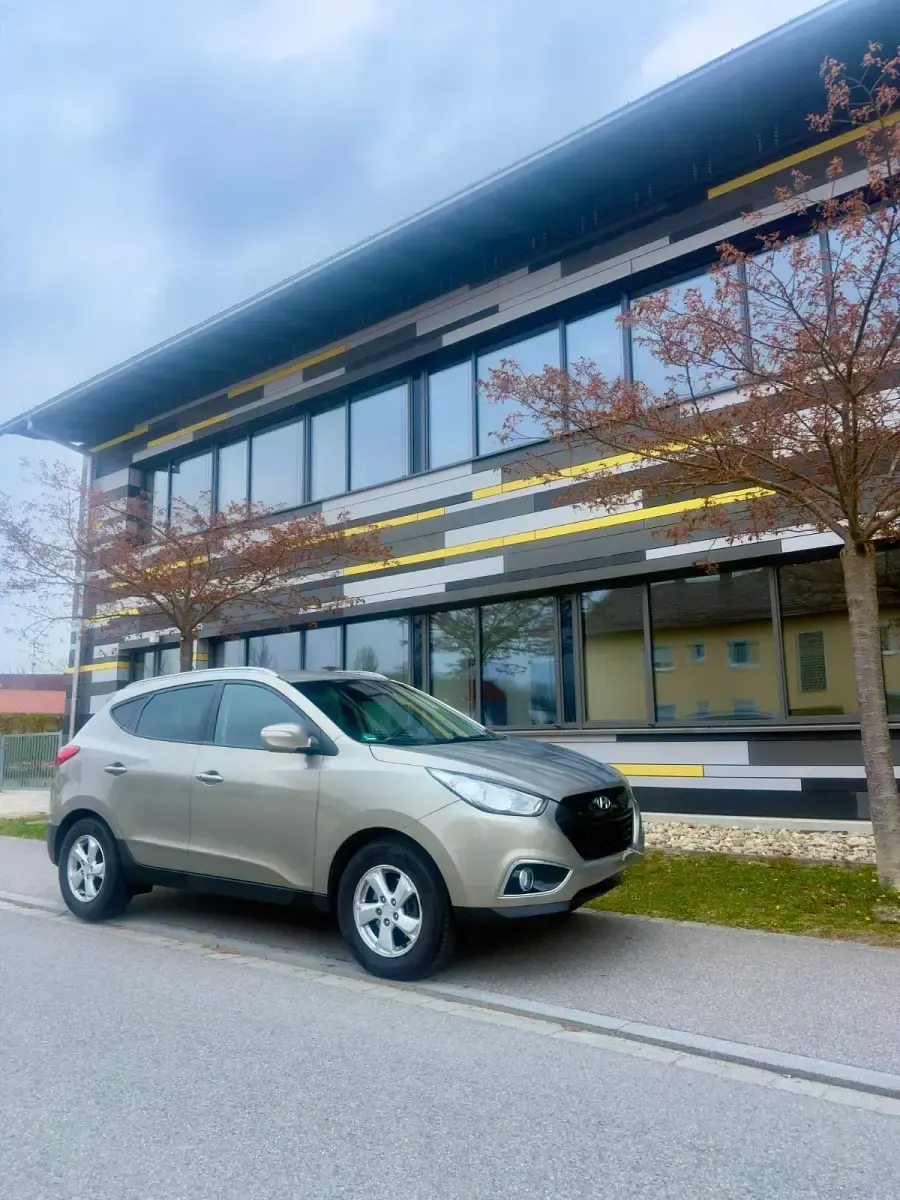 Gebraucht Hyundai ix35 184 PS (135 kW) 2011 Grau SUV