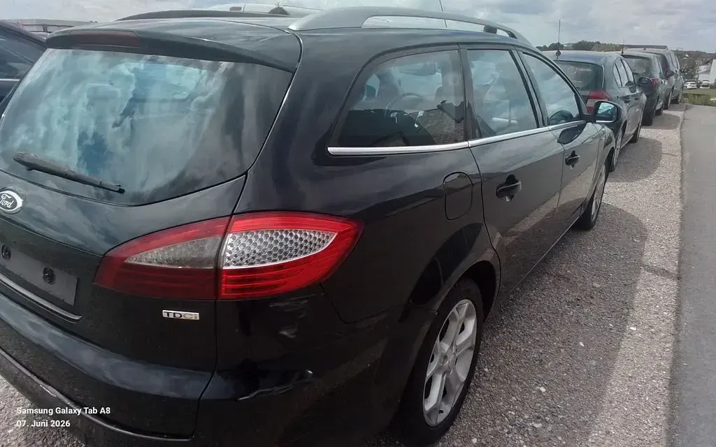 Gebraucht Ford Mondeo Titanium 140 PS (102 kW) 2009 Schwarz Limousine