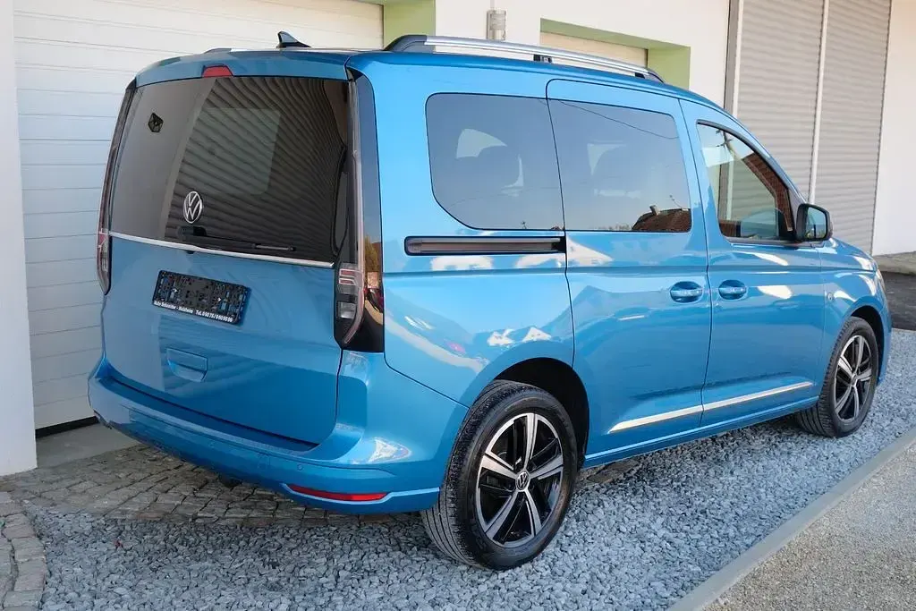 Gebraucht VW Caddy Style 122 PS (89 kW) 2022 Blau Van / Kleinbus