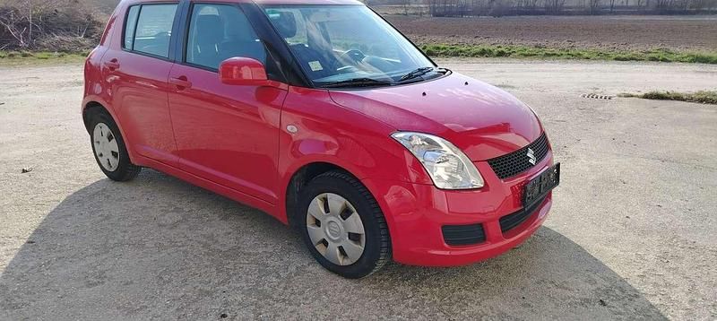 Gebraucht Suzuki Swift Snow 92 PS (67 kW) 2009 Rot Kleinwagen