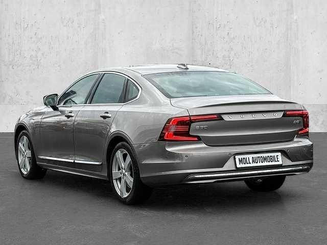 Gebraucht Volvo S90 173 PS (127 kW) 2022 Limousine