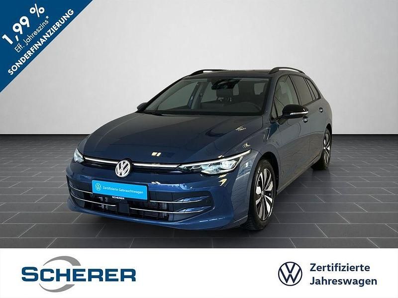 Anemonenblau metallic (metallic) Gebraucht 2024 VW Golf VIII Goal Limousine | 29.360 € (Superpreis) - Bild 1/4