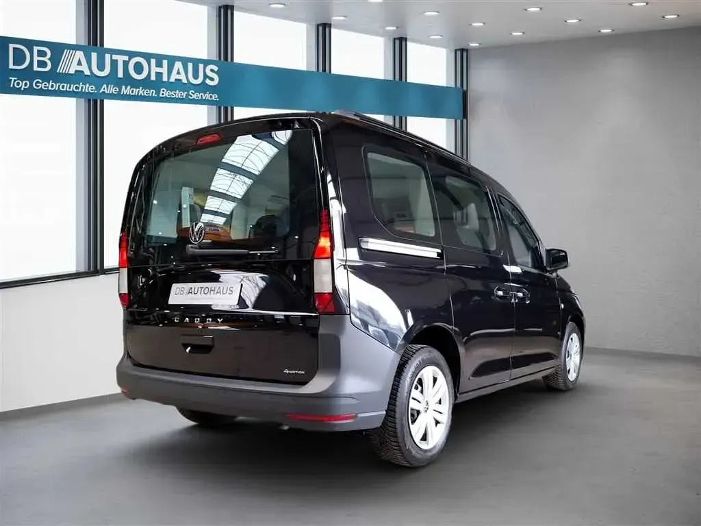 Gebraucht VW Caddy 122 PS (89 kW) 2022 Schwarz Van / Kleinbus