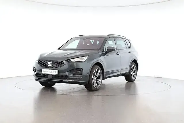 Gebraucht Seat Tarraco FR 150 PS (110 kW) 2024 Camouflage gr]n SUV