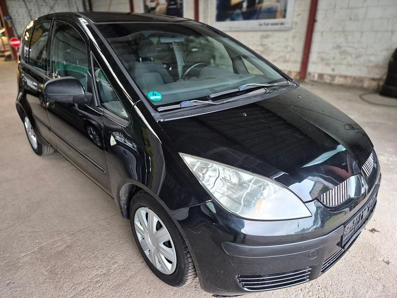 Schwarz Gebraucht 2004 Mitsubishi Colt Invite Kleinwagen | 1.990 € (Etwas zu teuer) - Bild 1/4
