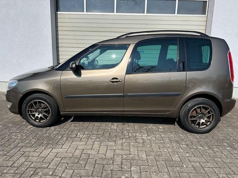 Gebraucht Skoda Roomster 86 PS (63 kW) 2012 Braun Van / Kleinbus
