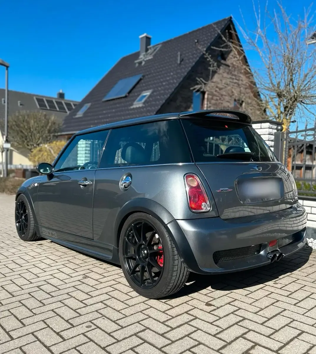 Second-hand Mini John Cooper Works 211 CP (155 kW) 2006 Argintiu Hatchback