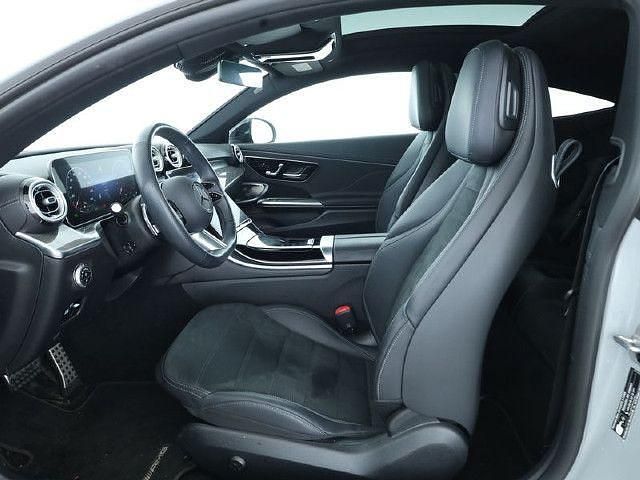 Gebraucht Mercedes CLE300 AMG 258 PS (189 kW) 2023 Manufaktur lack manufaktur alp Coupé
