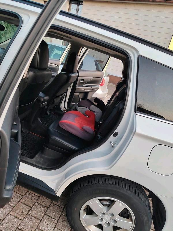 Gebraucht Mitsubishi Outlander 150 PS (110 kW) 2012 Weiß SUV