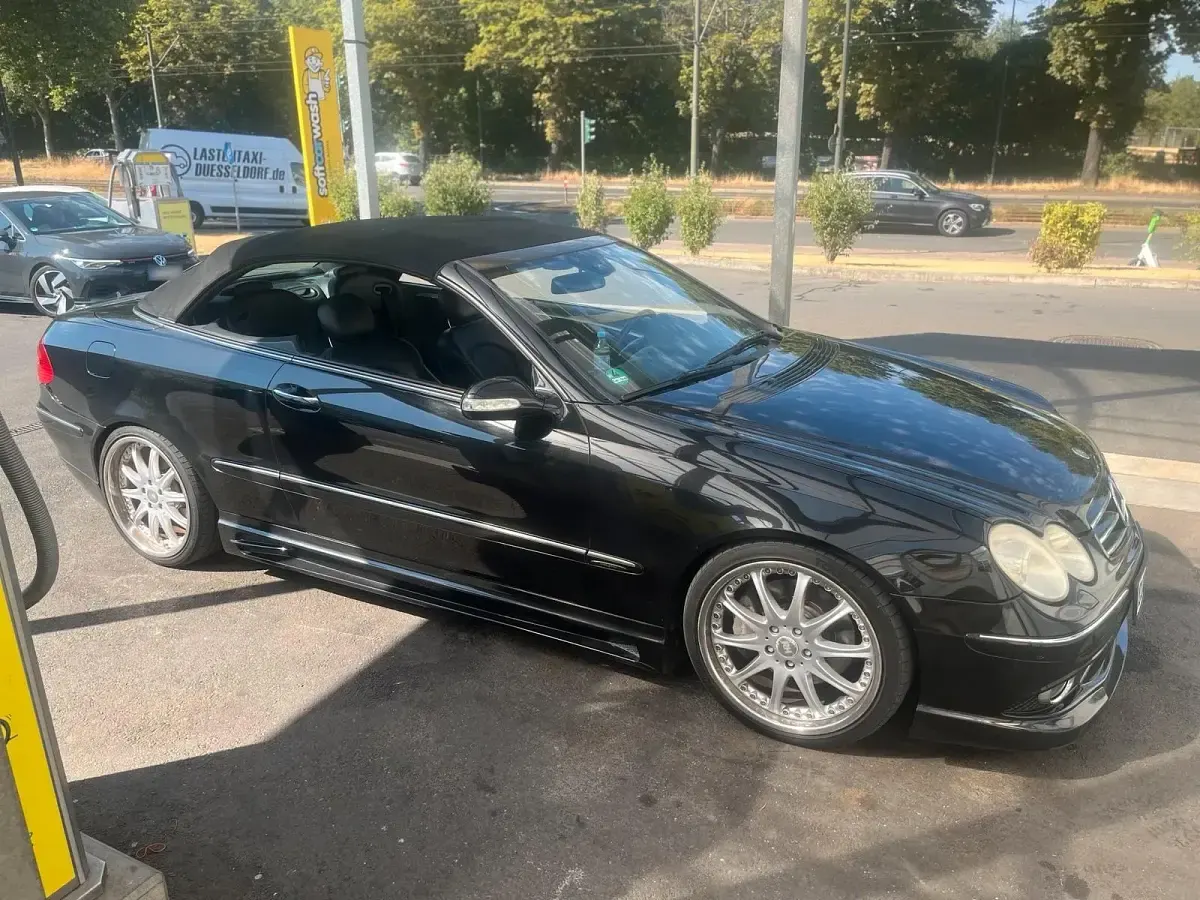 Gebraucht Mercedes CLK350 272 PS (200 kW) 2005 Schwarz Cabrio