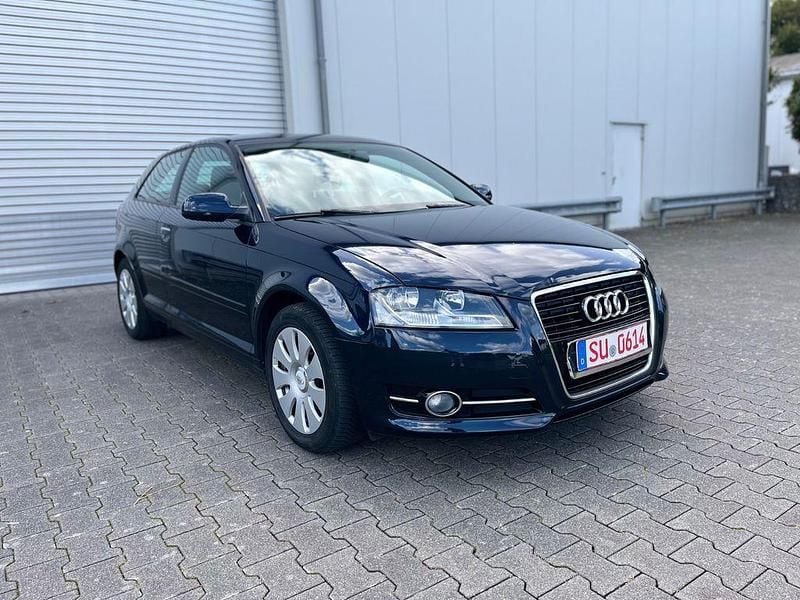Blau Gebraucht 2012 Audi A3 Attraction | 6.500 € (Superpreis) - Bild 1/4