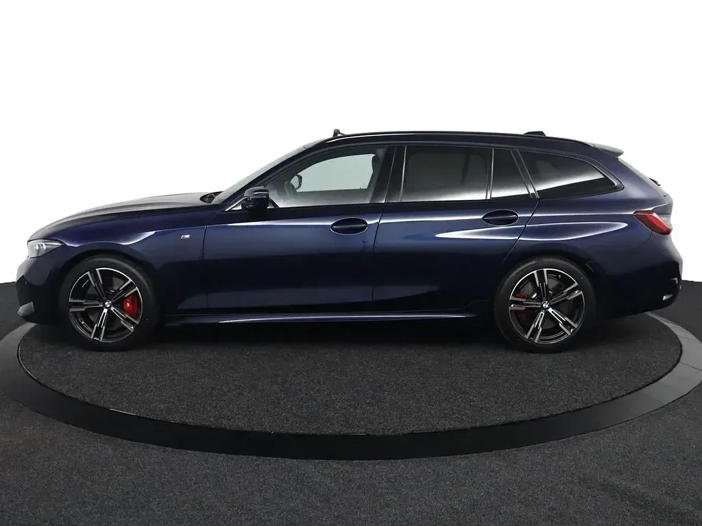 Gebraucht BMW 318 M Sport 156 PS (114 kW) 2025 Blau Kombi