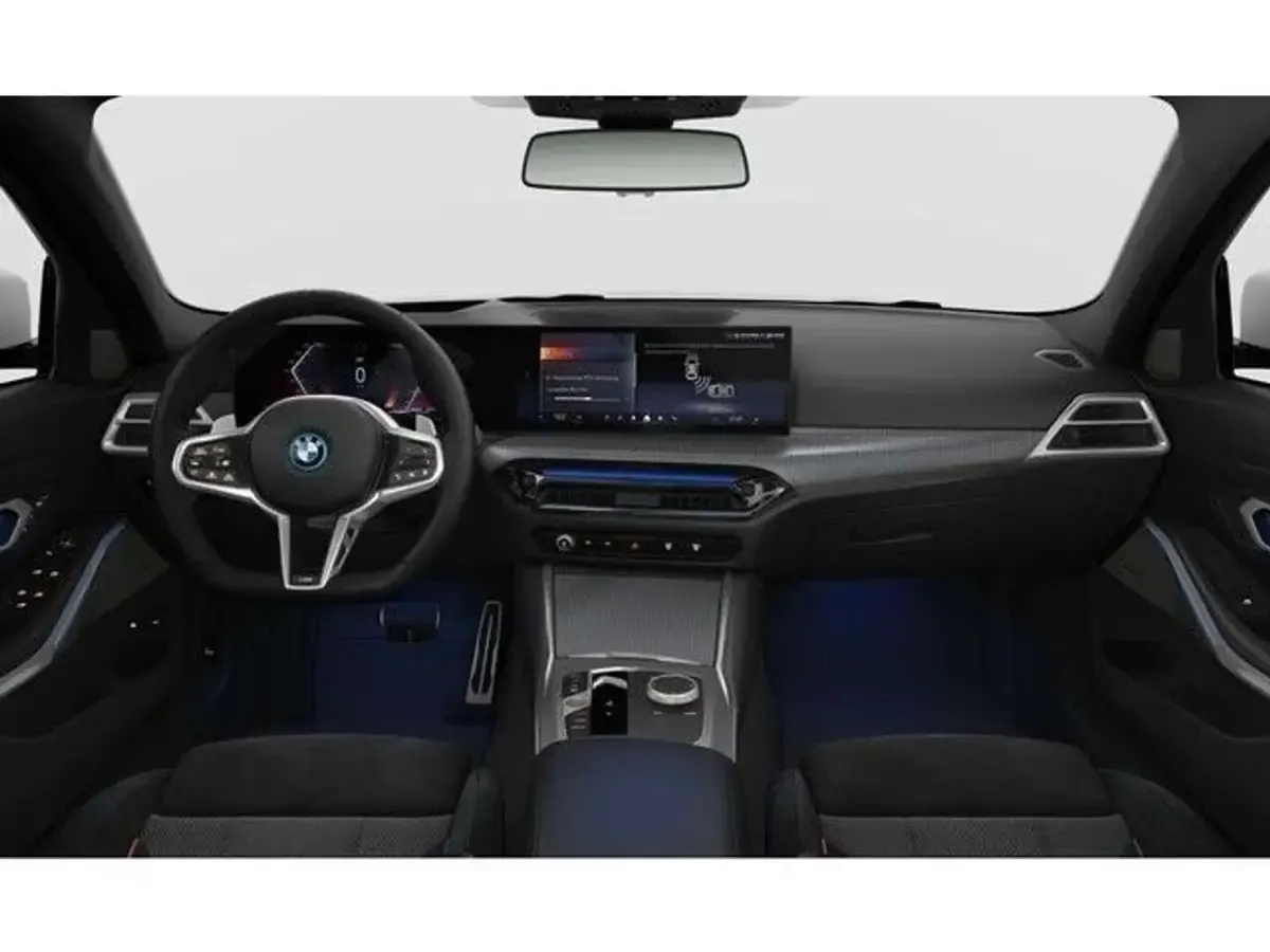 Gebraucht BMW 330e M Sport 292 PS (214 kW) 2025 Weiß Kombi