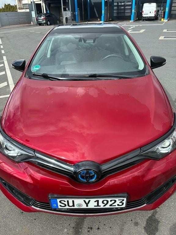 Gebraucht Toyota Auris Style 136 PS (100 kW) 2017 Rot Limousine