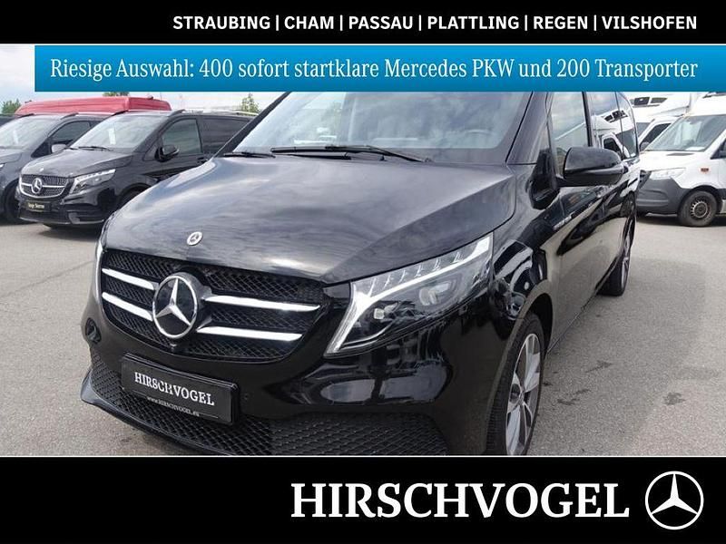 Obsidianschwarz metallic Gebraucht 2023 Mercedes V300 Avantgarde Van / Kleinbus | 58.900 € (Fairer Preis) - Bild 1/4