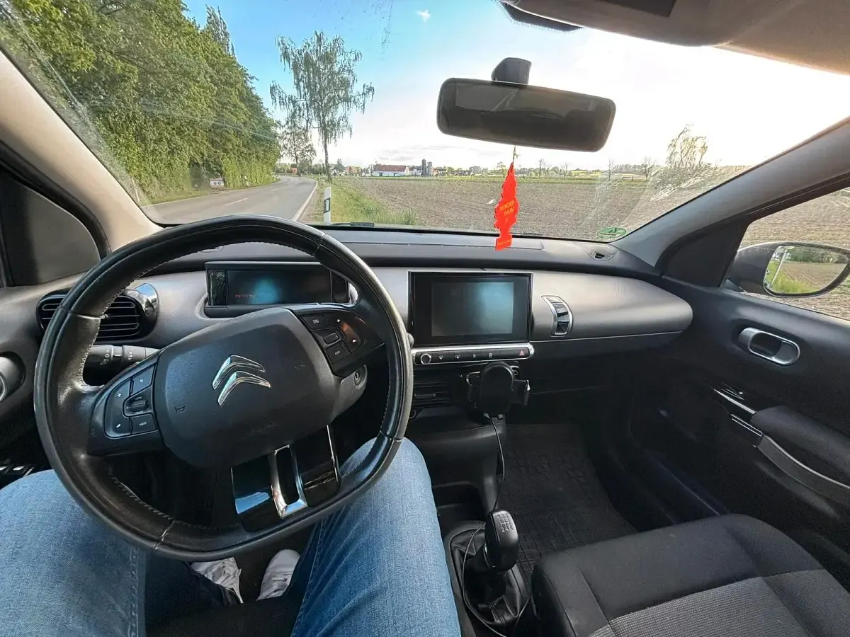 Gebraucht Citroën C4 110 PS (80 kW) 2017 Schwarz Limousine