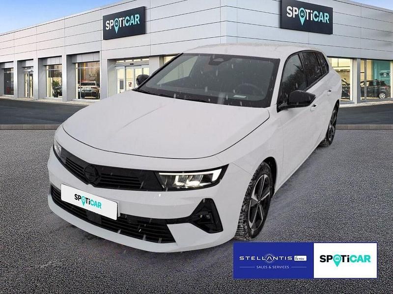 Gebraucht Opel Astra 131 PS (96 kW) 2024 Weiß Limousine