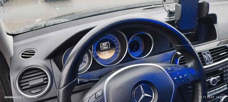 Gebraucht Mercedes C220 170 PS (125 kW) 2012 Schwarz Kombi