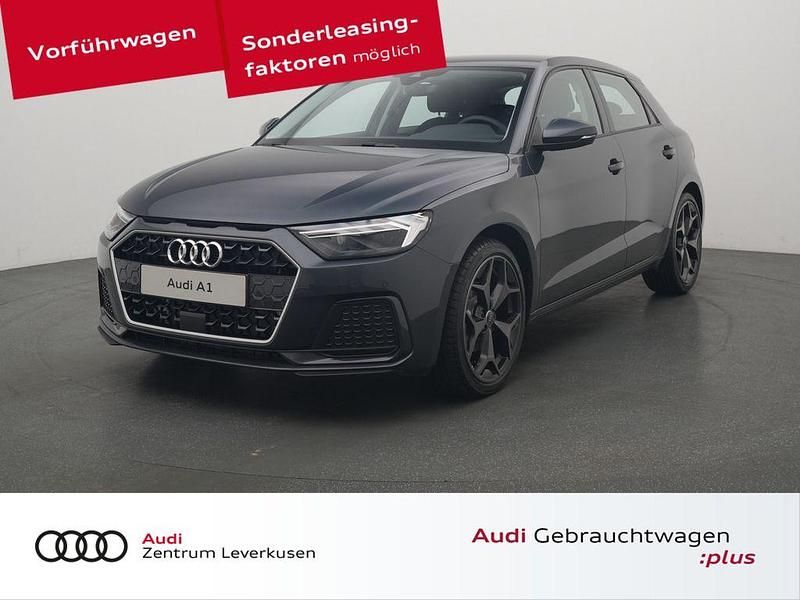 Grau Neu 2025 Audi A1 Sportback Advanced Kleinwagen | 26.480 € (Fairer Preis) - Bild 1/4