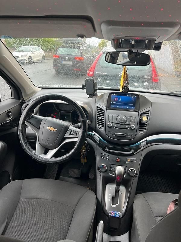 Gebraucht Chevrolet Orlando 2012 Silber Van / Kleinbus