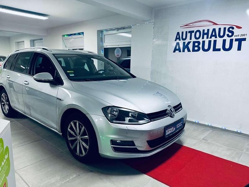Reflexsilber metallic Gebraucht 2015 VW Golf VII LOUNGE Kombi | 8.750 € (Fairer Preis) - Bild 1/4