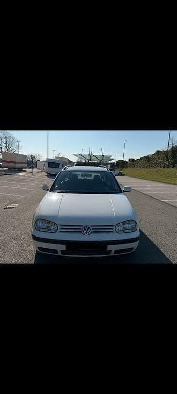 Gebraucht VW Golf IV 90 PS (66 kW) 2000 Weiß Limousine