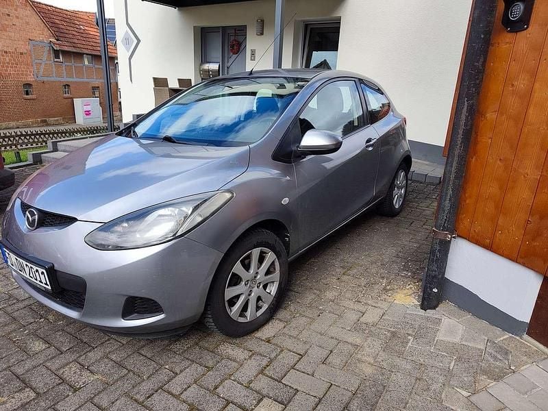 Second-hand Mazda 2 Inclusive 75 CP (55 kW) 2009 Argintiu Hatchback
