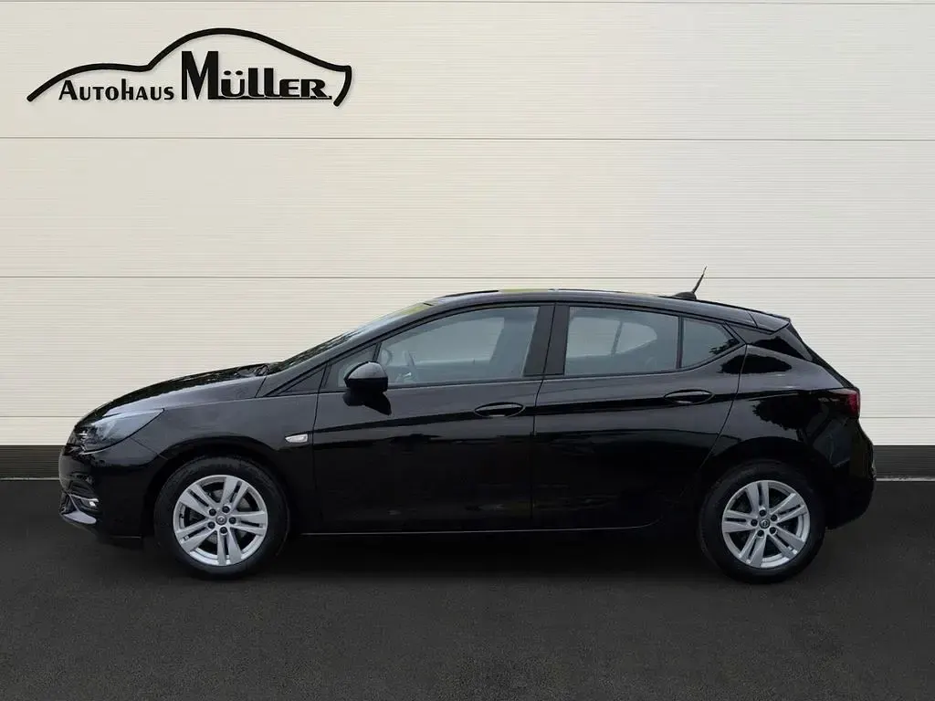 Gebraucht Opel Astra Edition 110 PS (80 kW) 2020 Schwarz Limousine