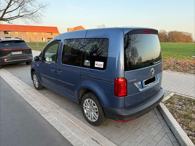 Gebraucht VW Caddy Trendline 125 PS (91 kW) 2016 Blau Van / Kleinbus
