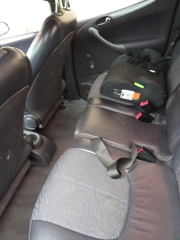 Schwarz Gebraucht 2003 Mercedes A140 Avantgarde Van / Kleinbus | 800 € (Guter Preis) - Bild 1/4