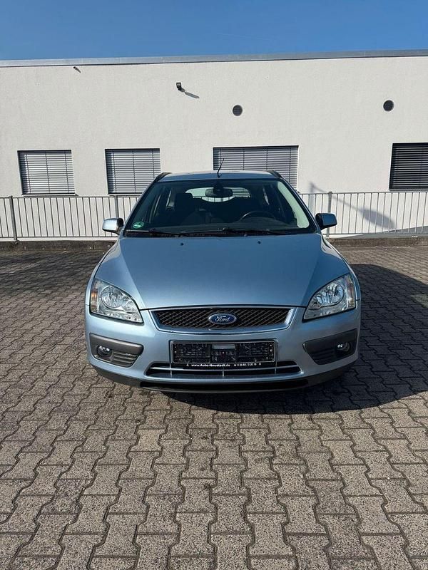 Gebraucht Ford Focus Ghia 101 PS (74 kW) 2006 Kombi