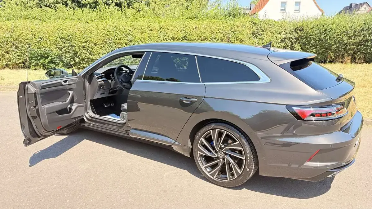 Gebraucht VW Arteon R 320 PS (235 kW) 2023 Grau Kombi