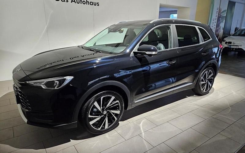 Neu MG ZS Luxury 197 PS (144 kW) 2026 Schwarz SUV