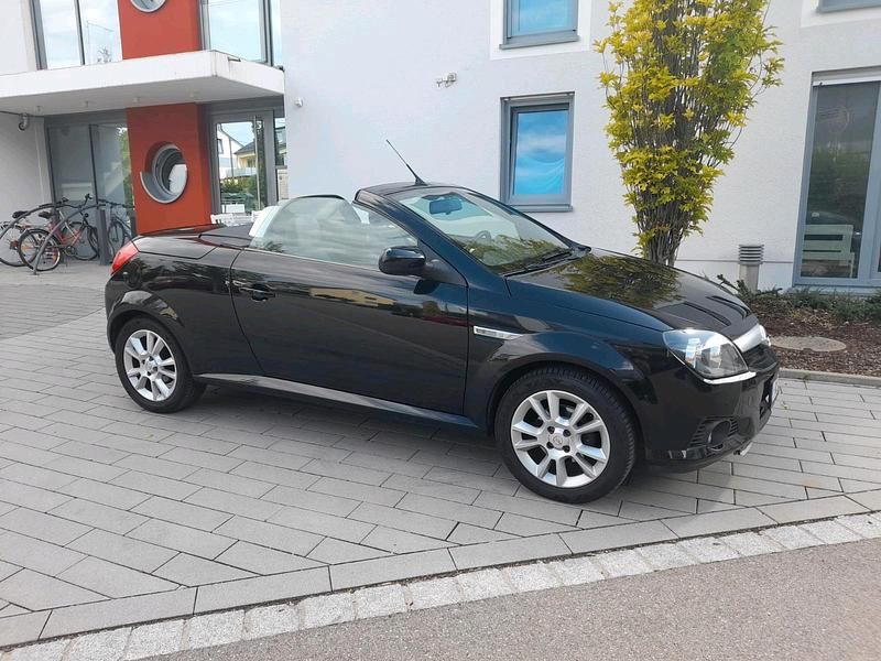 Schwarz Gebraucht 2005 Opel Tigra Cabrio | 2.099 € (Fairer Preis) - Bild 1/4