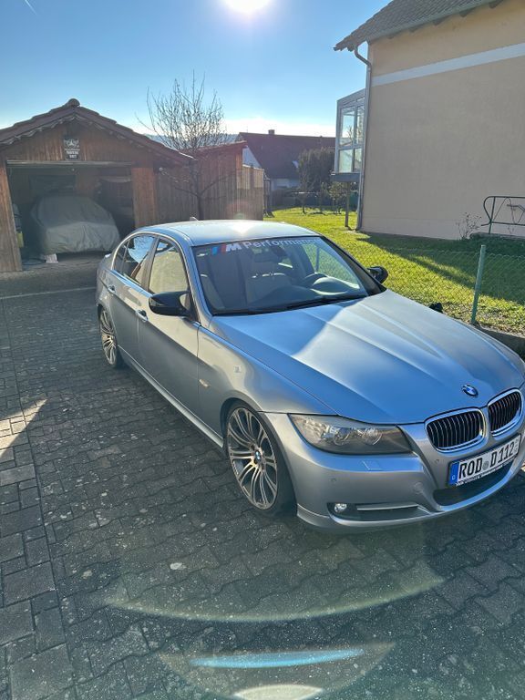 Blau Gebraucht 2008 BMW 335 Performance Limousine | 10.000 € - Bild 1/4