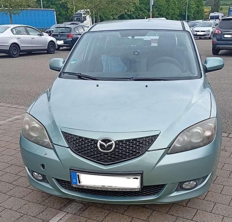 Grün Gebraucht 2005 Mazda 3 Limousine | 1.650 € (Guter Preis) - Bild 1/4