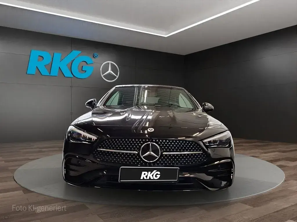 Gebraucht Mercedes CLE200 AMG 204 PS (150 kW) 2024 Schwarz Cabrio