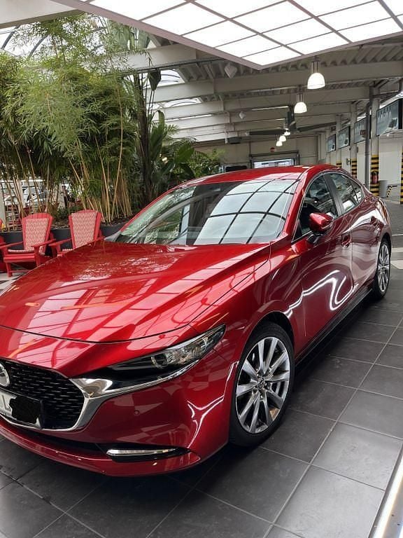 Rot Gebraucht 2021 Mazda 3 Selection Limousine | 17.900 € (Guter Preis) - Bild 1/4