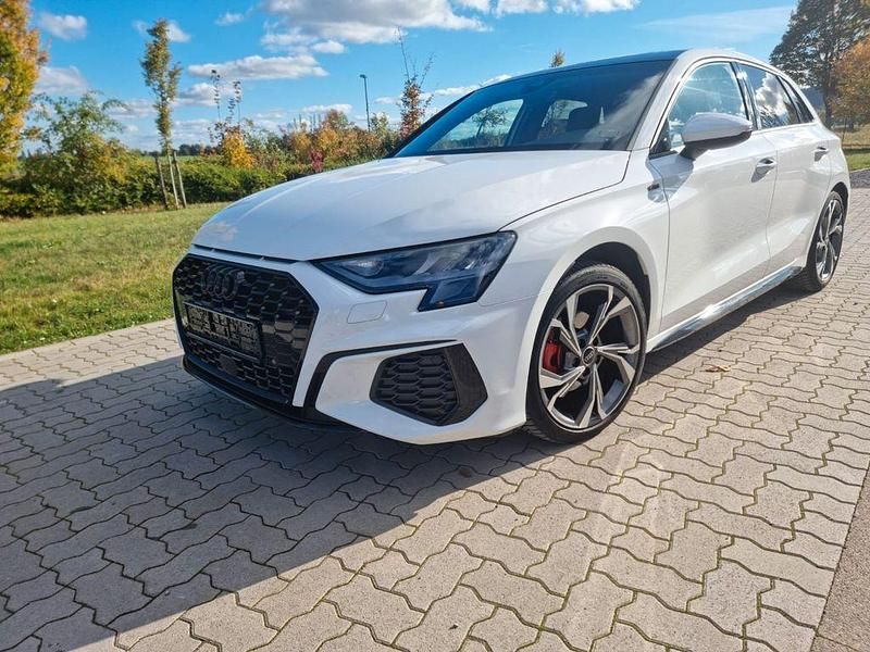 Gebraucht Audi A3 S-Line 116 PS (85 kW) 2022 Weiß Limousine