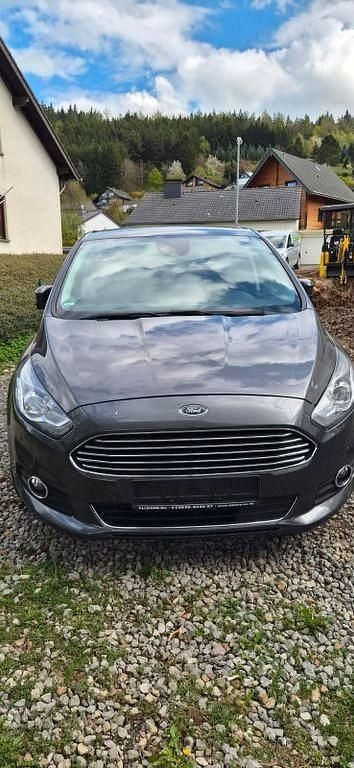 Usata Ford S-MAX Titanium 190 CV (139 kW) 2018 Monovolume