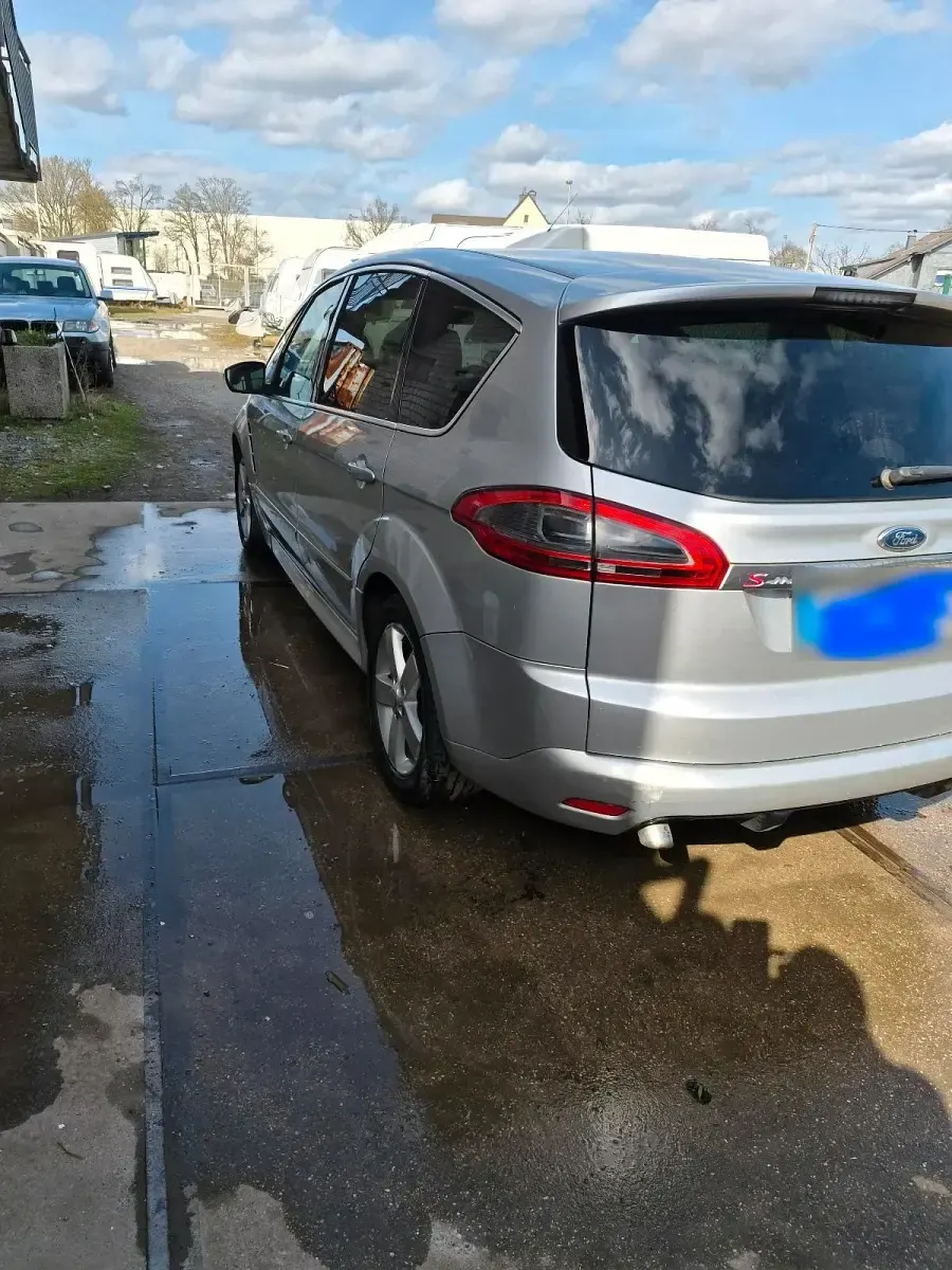 Gebraucht Ford S-MAX S 140 PS (102 kW) 2012 Silber Van / Kleinbus