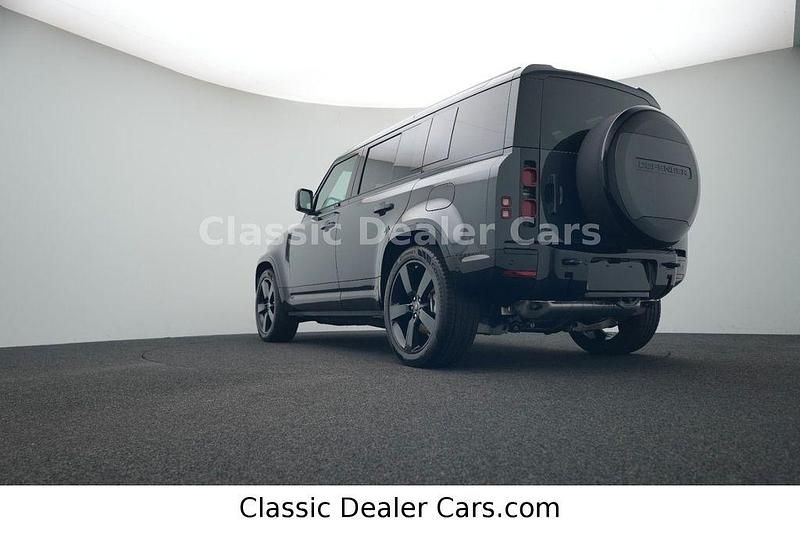 Neu Land Rover Defender Dynamic 300 PS (220 kW) 2026 Grau SUV