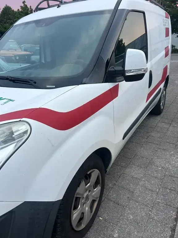 Gebraucht Fiat Doblò 101 PS (74 kW) 2010 Weiß Van / Kleinbus