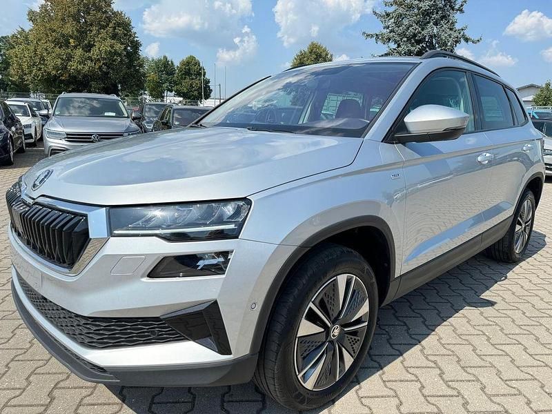 Silber Gebraucht 2022 Skoda Karoq Tour SUV | 20.990 € (Guter Preis) - Bild 1/4