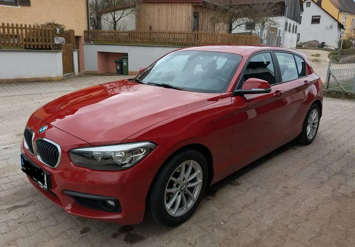 Gebraucht BMW 118 Advantage 136 PS (100 kW) 2017 Rot Kleinwagen