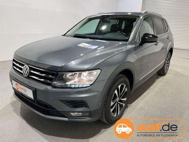 Grau Gebraucht 2020 VW Tiguan Allspace IQ Drive SUV | 21.450 € (Superpreis) - Bild 1/4