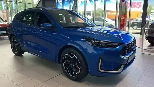 Gebraucht Ford Kuga ST-Line X 183 PS (134 kW) 2024 Desert island blue metallic SUV