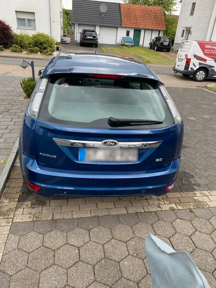 Gebraucht Ford Focus 140 PS (102 kW) 2009 Blau Limousine